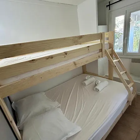 T2 With Sea View - Domaine De La Pinede - Heated Pool Apartamento