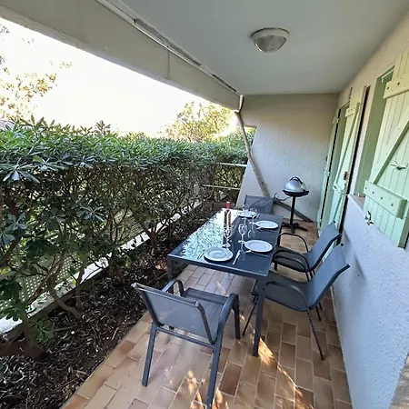 T2 With Sea View - Domaine De La Pinede - Heated Pool *